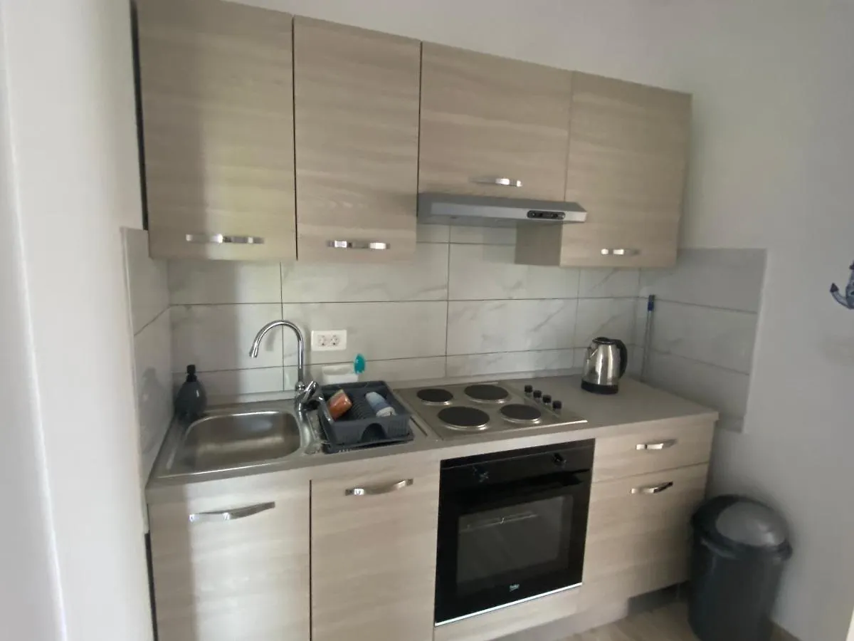 Villa Mara 풀라